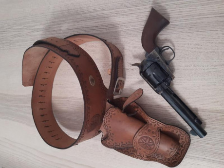 Vendo Colt Cattleman 5'5" en .45LC de Fili Pietta.
Guiado en F.
Se encuentra en perfecto estado de 10