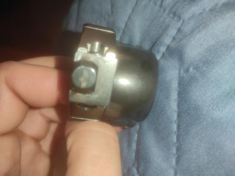 Vendo anillas monturas originales Apel EAW para visores de 34 mm con meses de uso.. sin ningún desgaste.
Están 00
