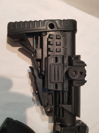 En venta este CZ858 Tactical muy customizado, calibre 7,62X39.
su precio 1.050 euros.
Esta en Madrid, 02