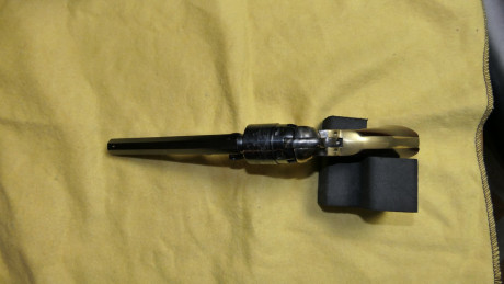 Hola a todos, está como nuevo, vendo uberti calibre 36 colt 1862 pocket, 300€ también dejo mi número de 02