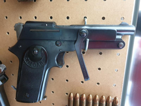 Se vende joloar, del 7,65, sin inutilizada por fresado en recámara, nunca se usó perfecto estado, completa 00