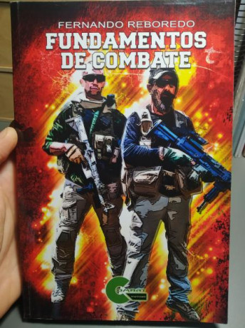 Fundamentos del Combate 8 euros
Manual de tiro táctico policial y de defensa VENDIDO 

Envío 6 euros. 00