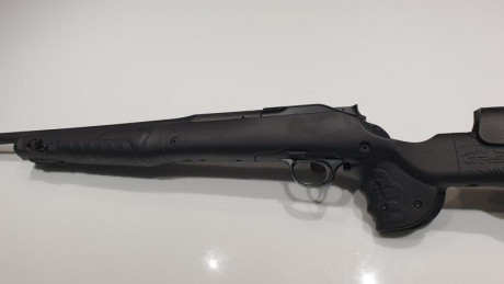 Muy buenas senores, me vendo este blaser R 8 en calibre 300winchester magnum con cargador extraible y 31