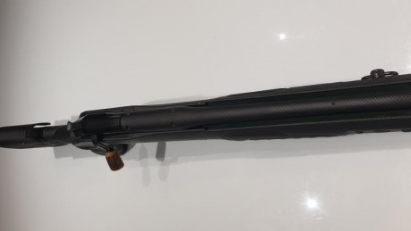Muy buenas senores, me vendo este blaser R 8 en calibre 300winchester magnum con cargador extraible y 30