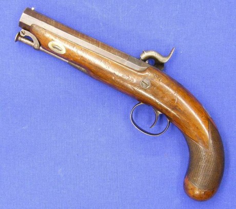 Voy a colocar unas fotos de un arma larga alemana de llave de mecha del siglo XVI. 122