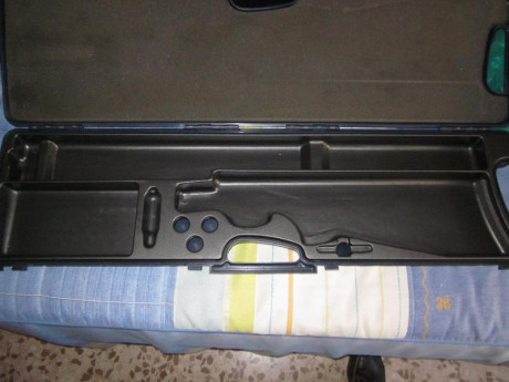 Hola.
Pongo a la venta, maletin original Beretta Tean para escopeta superpuesta
está nuevo, pues no se 00
