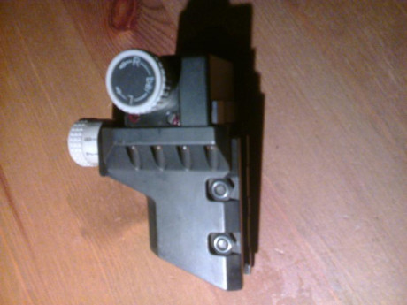 Vendo dioptero Hammerli modelo 461 ( para distancias de hasta 300 metros ) en perfecto estado.
Las 2 fotos 10