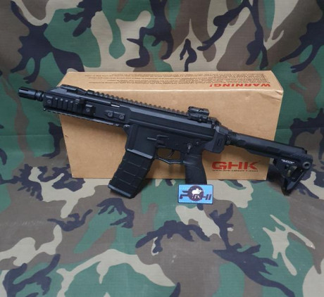 Ghk gbb g5 
Culata m4
Culata cnc m4 95€
Replica 350€
Esta en Barcelona 
Es nueva 02