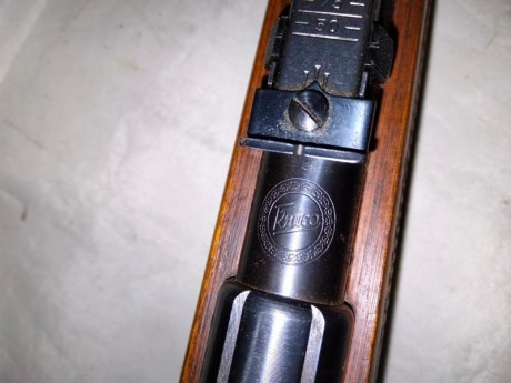 Hola, pongo a la venta una carabina Krico semiautomatica del calibre 22 LR 
la carabina es de un buen 12