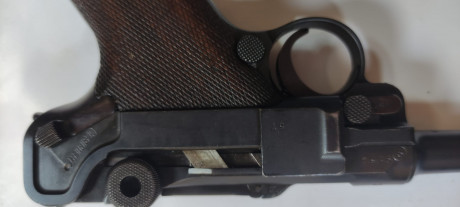 Se vende Luger P08 de un compañero.
Números coincidentes excepto cargadores, en estado de tiró, licencia 01