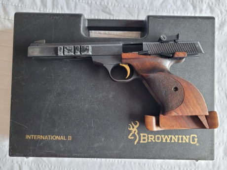 Buenas,
Vendo Browning International II en buen estado.
Maletín original, 2 cargadores, contrapeso, etc.
Está 01