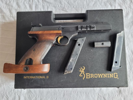 Buenas,
Vendo Browning International II en buen estado.
Maletín original, 2 cargadores, contrapeso, etc.
Está 00