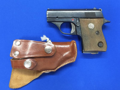 Se vende pistola Astra modelo 7000 calibre .22.
Estado de conservación impecable con su funda.
Arma guiada 01