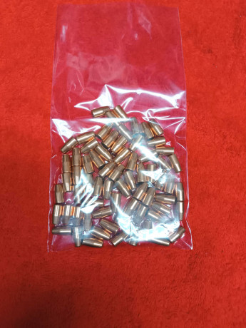 70 puntas troncoconicas FMJ 
80 puntas JSP
100 puntas mas RN Plomo

 LOTE***VENDIDO*** 

Precio del lote.....33€ 00