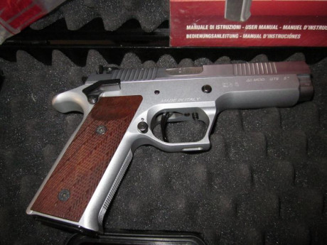 Hola.
Pongo a la venta pistola Pardini modelo GT9,tiene maletin original,manual de instruciones
sus dos 31