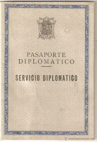  EN RECUERDO Y HOMENAJE A LOS QUE YA NO ESTÁN. 

Si pones en  GOOGLE   PASAPORTES EN LA MEMORIA  da igual 130