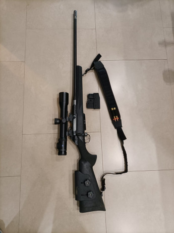 Vendo rifle Voere ,  cañon recubierto de carbono, freno de boca de titaneo, calibre 7mm rem mag, con visor 10