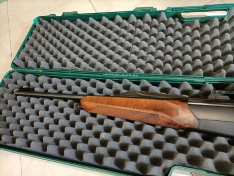 Perfecto estado, tanto estética como funcionalmente, monturas Apel de carril y visor de punto rojo KONUS 00