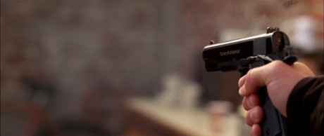 Compañeros,

En vista de las ganas de algunos (Elcafe, Wilcow, Vrakk, etc) por adivinar armas de películas 160