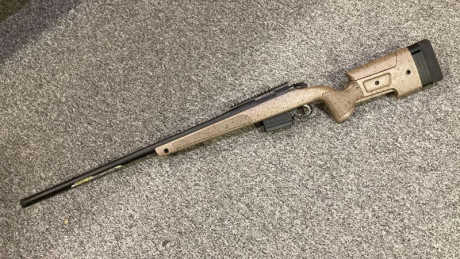 Se vende este rifle utilizado solo para caza y comprado en septiembre de 2022. Se entrega con carril Bergara 02