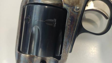 Vendo Revolver Vaquero calibre 45 en perfecto estado. Para guiar en F, A o B. El arma está en Murcia. 00