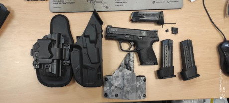 Buenas, vendo pistola S&W MP9 compact, guiada en A, tiene uso    (más tiro en seco que fuego real, 02