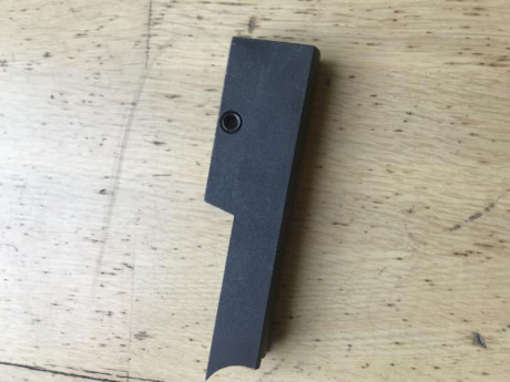 Se vende contrapeso de 270gr para Hammerli Internacional o 208.Está en Barcelona.95€ más lis portes si 00