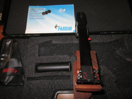 Pongo a la venta.
Pistola Pardini Sp calibre 22, poco más hay que añadir de esta arma,
está practicamente 02