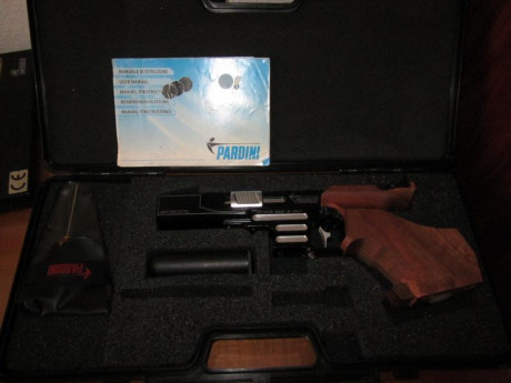 Pongo a la venta.
Pistola Pardini Sp calibre 22, poco más hay que añadir de esta arma,
está practicamente 00