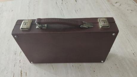 Buenas tardes, pongo en venta esta pistola en perfectas condiciones de uso como se puede apreciar en las 01