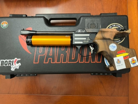 Buenas tardes;

Se vende Pistola pcp Pardini kid con empuñadura anatómica talla S y revisada. Dispongo 00