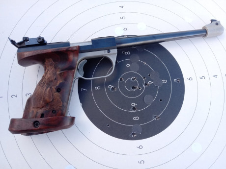 Buenos dias. Vendo pistola libre Hammerli 120 en buen estado por no utilisar 200 € mas portes 02