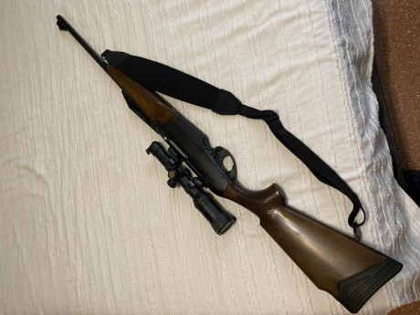 Benelli 9.3x62  modelo sin problemas muevo a penas se a usado  con monturas tipo appel mira 1-24 shilva 02