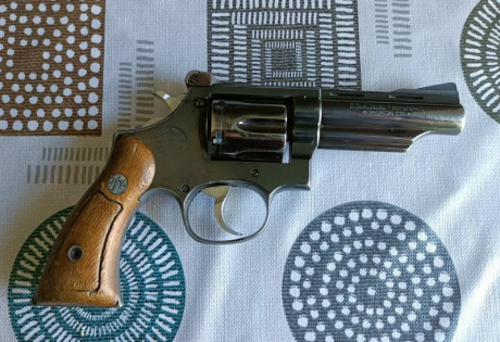 VENDIDO*** SE PUEDE CERRAR, compañeros.

Pues como dice el título Vendo un revolver marca Llama modelo 00