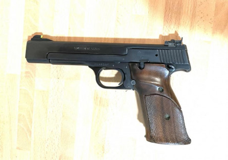 POR JUBILACION VENDO MAGNIFICA PISTOLA S&W MODELO 41 22LR
GUIADA EN  F 02
