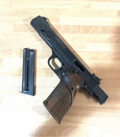 POR JUBILACION VENDO MAGNIFICA PISTOLA S&W MODELO 41 22LR
GUIADA EN  F 00