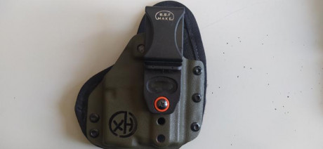 Se vende Sig Sauer P365. Está prácticamente nueva solo 20 disparos efectuados. Utilizada como arma de 01