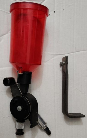 Vendo dosificador de polvora marca Lee, prácticamente nuevo, 20 euros.
Gastos por cuenta del comprador 00