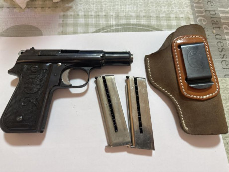 Buenas tardes, vendo Astra falcon F4000, calibre 9 corto, impoluta, con dos cargadores y funda, 150 euros, 01