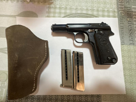 Buenas tardes, vendo Astra falcon F4000, calibre 9 corto, impoluta, con dos cargadores y funda, 150 euros, 00