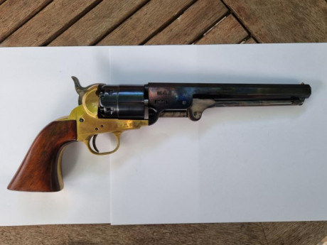 VENDIDO revolver Pietta  1851 que nunca se ha disparado, solo exposición, calibre 44. Precio 250 euros 01