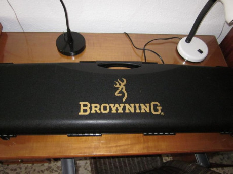 Buenas.
Pongo a la venta escopeta para TRAP , marca  BROWNING modelo 525,con 76cm de cañón
de 2* y 1*.Muy 82