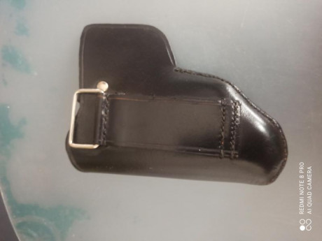 Se vende funda, totalmente nueva para pistola calibre 6'35 tipo astra 200.
Precio 50€ portes incluidos 00