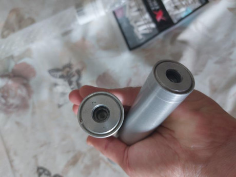 Vendo estas dos botellas de AC de pistola Steyr,  compatibles con la famosa snowpeak pp20 china
OJO!!! 02