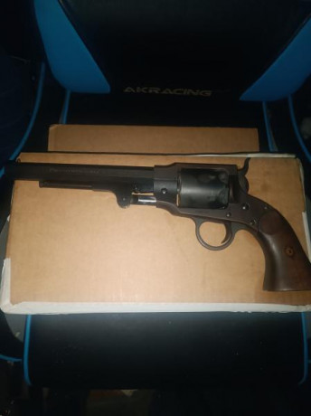 Me dispongo a vender muy a mi pesar este magnífico revolver FEINWERKBAU HISTORY N°2 con 3 puntos intercambiables 00