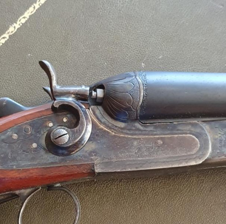 Vendo Escopeta Paralela Marca ZH (Zabala Hermanos) Cal 12,  Cañón de 71cm, 3 y 1 estrella, de Martillos/Perrillos, 00
