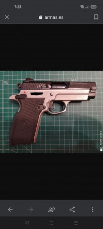 Hola. Vendo esta pistola impecable dos cargadores de 13 disparos armazón de aleación . mide lo mismo que 02