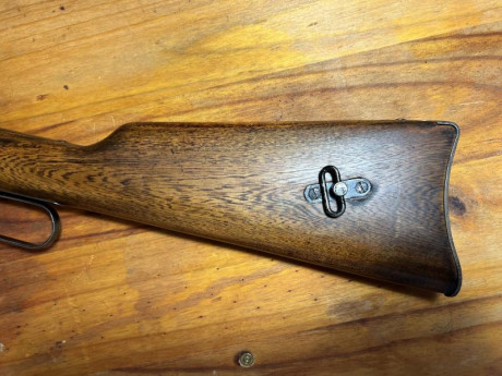 Se vende rifle de palanca Rossi .357 magnum modificado con un guardamanos completo y anillas porta fusil 10