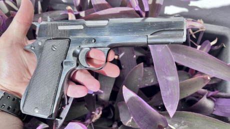 Vendo pistola Star B 9mm parabellum procedente de la Guardia Civil. Acabado brillante excelente y cañón 11