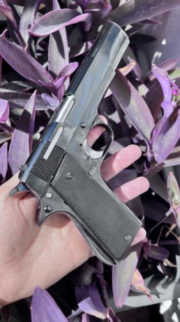 Vendo pistola Star B 9mm parabellum procedente de la Guardia Civil. Acabado brillante excelente y cañón 10